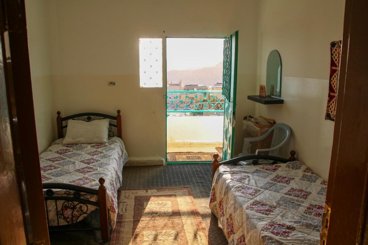 Petra Family House Bed & Breakfast Exterior foto