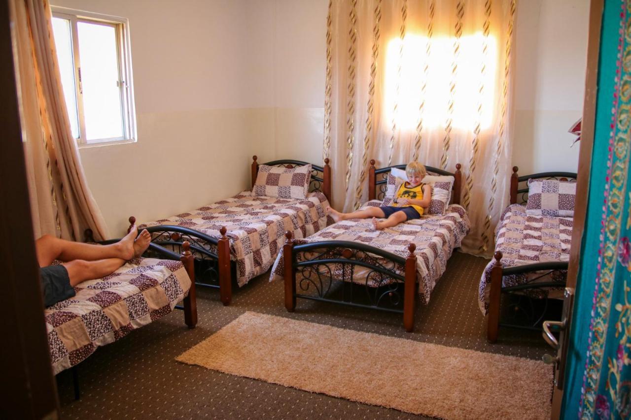 Petra Family House Bed & Breakfast Exterior foto